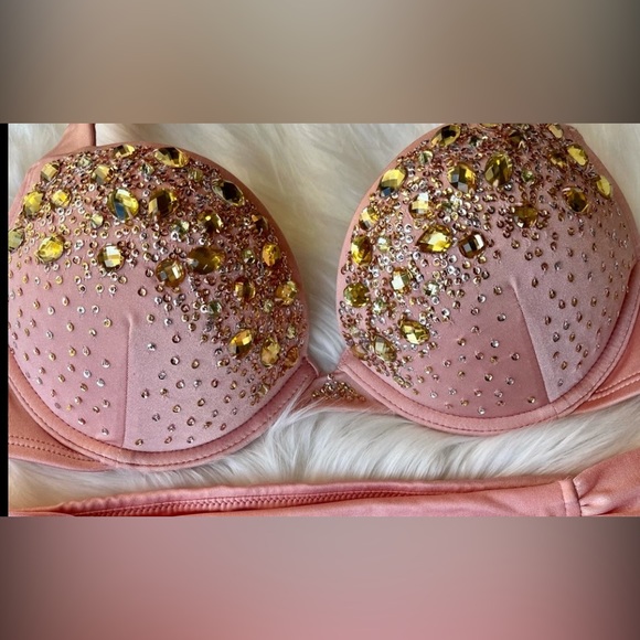 34A Vs Victoriaās Secret jeweled embellished Bombshell Miraculous- Adds 2 Cups - Picture 2 of 16